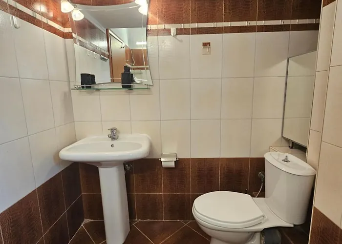 Rest & Nest Luxury Apartment