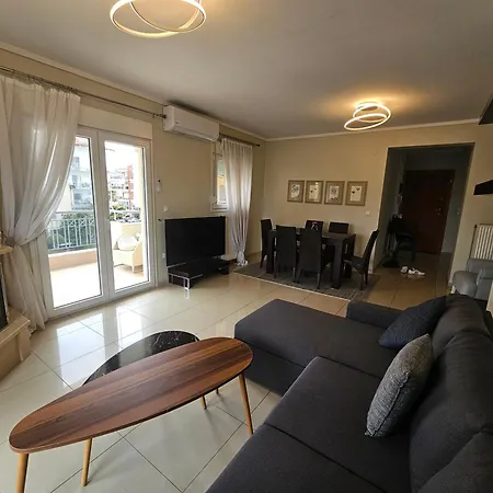 Rest & Nest Luxury Apartment *